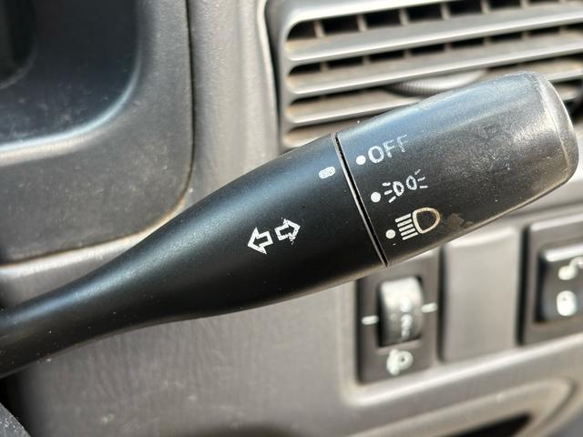 サンバーバン トランスポーター　キーレスキー、集中ロック、タイベル交換済、プライバシーガラス（48枚目）