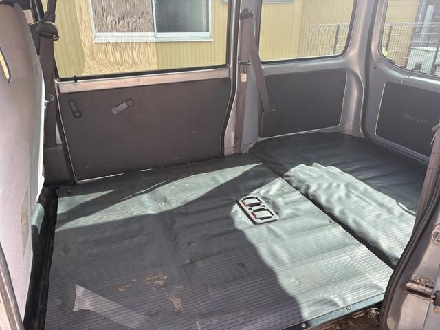 サンバーバン トランスポーター　キーレスキー、集中ロック、タイベル交換済、プライバシーガラス（64枚目）