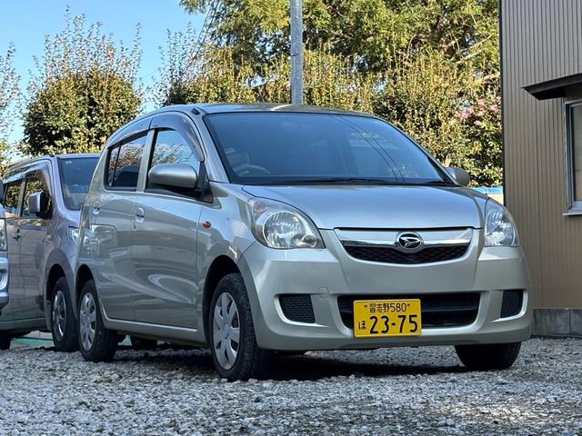 ミラ Ｘリミテッド　ＥＲ　ナビ、テレビ、キーレス、ＥＴＣ（8枚目）