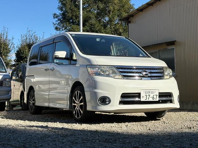 セレナ ハイウェイスター　スマートキー、ナビ、テレビ、ＥＴＣ、両側電動（8枚目）