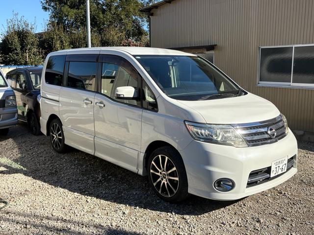 セレナ ハイウェイスター　スマートキー、ナビ、テレビ、ＥＴＣ、両側電動（10枚目）