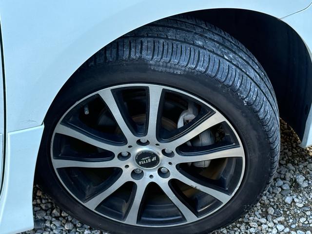 セレナ ハイウェイスター　スマートキー、ナビ、テレビ、ＥＴＣ、両側電動（29枚目）