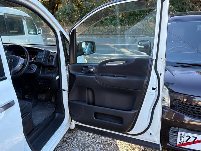 セレナ ハイウェイスター　スマートキー、ナビ、テレビ、ＥＴＣ、両側電動（34枚目）