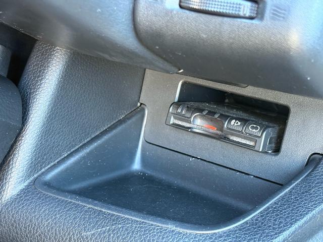 セレナ ハイウェイスター　スマートキー、ナビ、テレビ、ＥＴＣ、両側電動（42枚目）