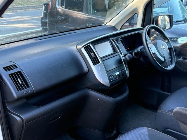 セレナ ハイウェイスター　スマートキー、ナビ、テレビ、ＥＴＣ、両側電動（61枚目）