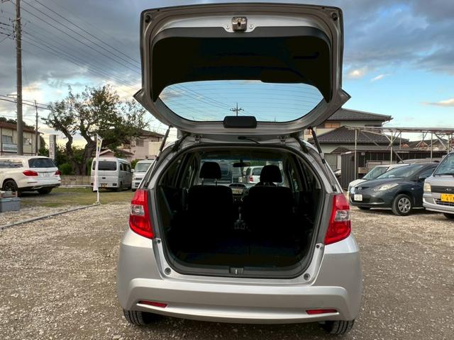 フィット 13G・スマートセレクション ファインスタイル ナビ テレビ バックカメラ(9枚目)