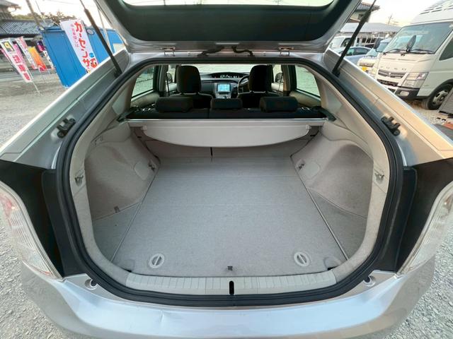 プリウス Ｓ　３０プリウス後期　ナビ　ドラレコ　ＥＴＣ　地デジ（11枚目）