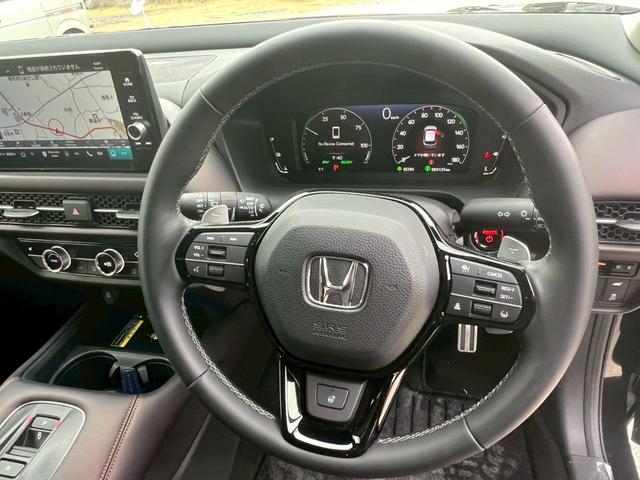 ZR-V e:HEV Z Honda SNSHING 後退出庫サポート マルチビューカメラシステム BOSEプレミアムサウンドシステム アダプティブドライビングビーム ハンズフリーアクセス 18インチアルミホイール(14枚目)