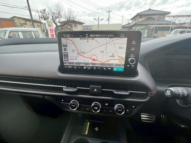 ZR-V e:HEV Z Honda SNSHING 後退出庫サポート マルチビューカメラシステム BOSEプレミアムサウンドシステム アダプティブドライビングビーム ハンズフリーアクセス 18インチアルミホイール(17枚目)