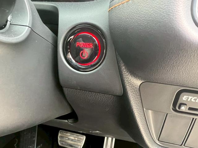 ZR-V e:HEV Z Honda SNSHING 後退出庫サポート マルチビューカメラシステム BOSEプレミアムサウンドシステム アダプティブドライビングビーム ハンズフリーアクセス 18インチアルミホイール(22枚目)