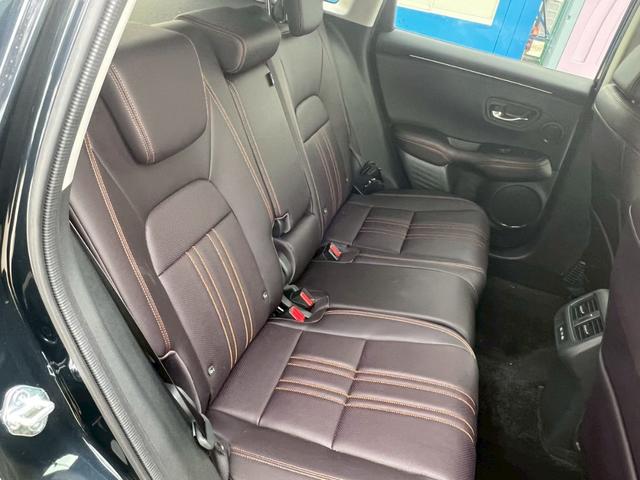 ZR-V e:HEV Z Honda SNSHING 後退出庫サポート マルチビューカメラシステム BOSEプレミアムサウンドシステム アダプティブドライビングビーム ハンズフリーアクセス 18インチアルミホイール(24枚目)