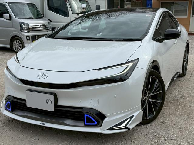 プリウス Ｚ　モデリスタフルエアロ　１２．３インチ大画面ディスプレイ　ノラミックビューモニター　シートヒーター／ベンチレーション　ＬＥＤアクセサリーランプ　艶ありブラックパーツ（3枚目）