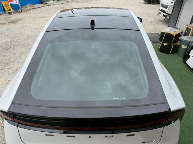 プリウス Ｚ　モデリスタフルエアロ　１２．３インチ大画面ディスプレイ　ノラミックビューモニター　シートヒーター／ベンチレーション　ＬＥＤアクセサリーランプ　艶ありブラックパーツ（13枚目）