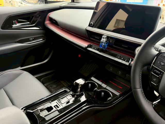 プリウス Ｚ　モデリスタフルエアロ　１２．３インチ大画面ディスプレイ　ノラミックビューモニター　シートヒーター／ベンチレーション　ＬＥＤアクセサリーランプ　艶ありブラックパーツ（17枚目）