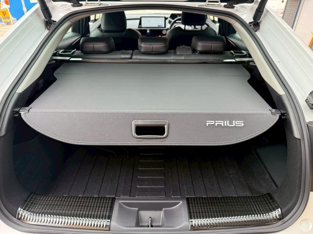 プリウス Ｚ　モデリスタフルエアロ　１２．３インチ大画面ディスプレイ　ノラミックビューモニター　シートヒーター／ベンチレーション　ＬＥＤアクセサリーランプ　艶ありブラックパーツ（30枚目）