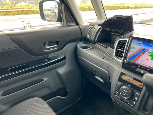 スペーシアカスタム ＧＳ　車検令和８年１２月・純正８インチナビ・フルセグＴＶ・ＢＬＵＥＴＯＯＴＨ・ＤＶＤ再生可能・電動スライドドア・ＥＴＣ・ＨＩＤヘッドライト・シートリフター（35枚目）