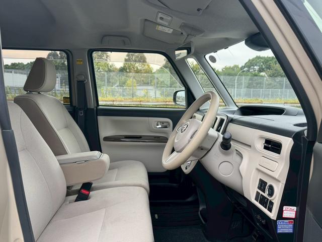 ムーヴキャンバス Xリミテッドメイクアップ SAII 純正ナビ/フルセグTV/Bluetooth/バックモニター/スマートアシスト/両側電動スライドドア/オートライト/オートエアコン/ISOFIX/スマートキー・プッシュスタート/スペアキー(12枚目)