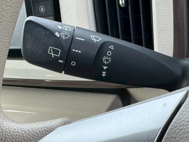 ムーヴキャンバス Xリミテッドメイクアップ SAII 純正ナビ/フルセグTV/Bluetooth/バックモニター/スマートアシスト/両側電動スライドドア/オートライト/オートエアコン/ISOFIX/スマートキー・プッシュスタート/スペアキー(26枚目)