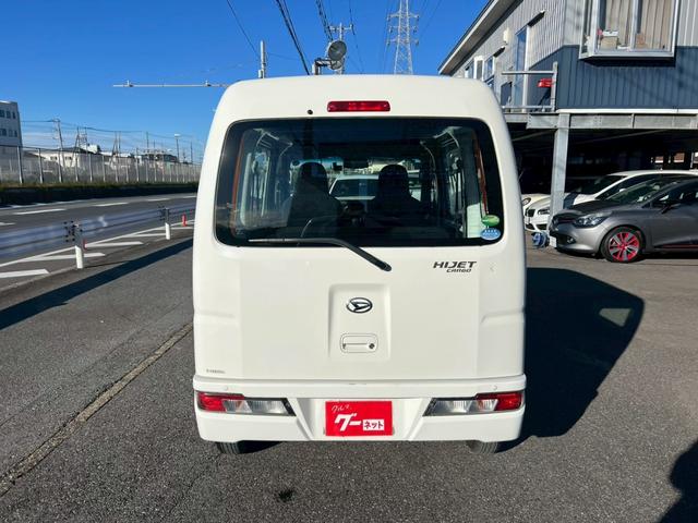 ハイゼットカーゴ スペシャルクリーンＳＡＩＩＩ　車検２年付き・走行距離８，０００キロ台・スマートアシストＩＩＩ・純正オーディオ・エアコン・パワーステアリング・エアバッグ（5枚目）