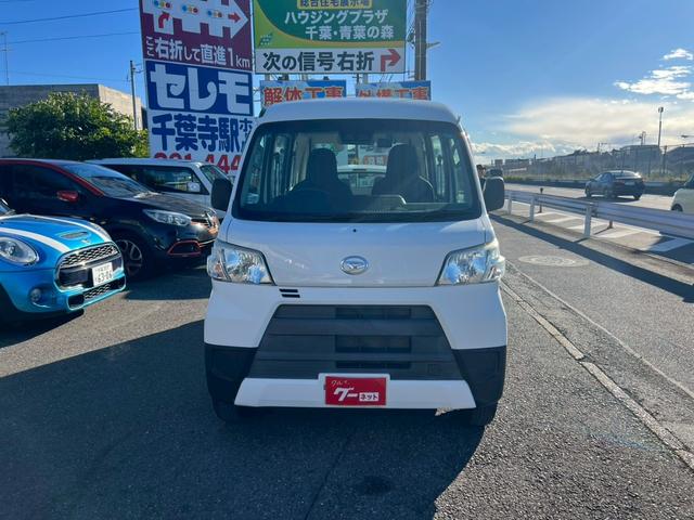ハイゼットカーゴ スペシャルクリーンＳＡＩＩＩ　車検２年付き・走行距離８，０００キロ台・スマートアシストＩＩＩ・純正オーディオ・エアコン・パワーステアリング・エアバッグ（9枚目）