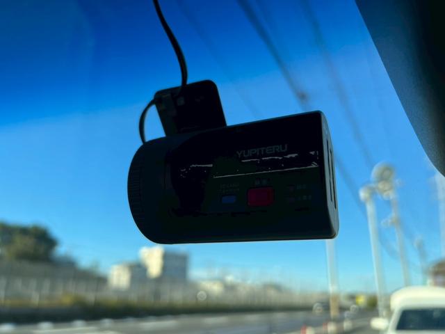 ハイゼットカーゴ スペシャルクリーンＳＡＩＩＩ　車検２年付き・走行距離８，０００キロ台・スマートアシストＩＩＩ・純正オーディオ・エアコン・パワーステアリング・エアバッグ（12枚目）