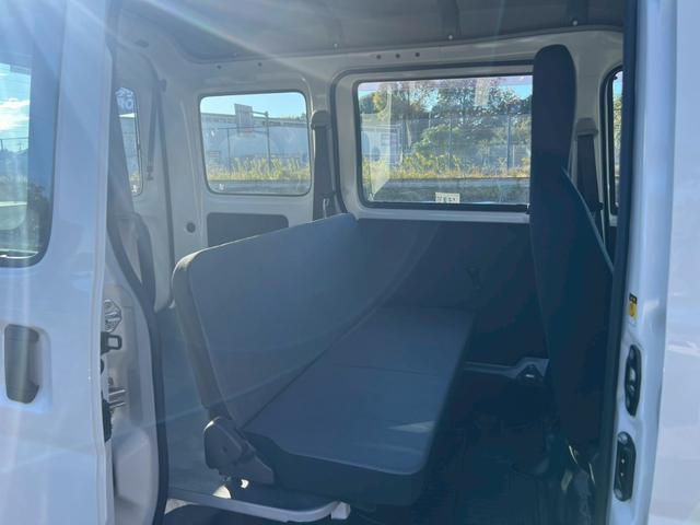 ハイゼットカーゴ スペシャルクリーンＳＡＩＩＩ　車検２年付き・走行距離８，０００キロ台・スマートアシストＩＩＩ・純正オーディオ・エアコン・パワーステアリング・エアバッグ（18枚目）