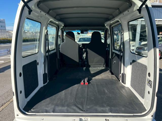 ハイゼットカーゴ スペシャルクリーンＳＡＩＩＩ　車検２年付き・走行距離８，０００キロ台・スマートアシストＩＩＩ・純正オーディオ・エアコン・パワーステアリング・エアバッグ（21枚目）