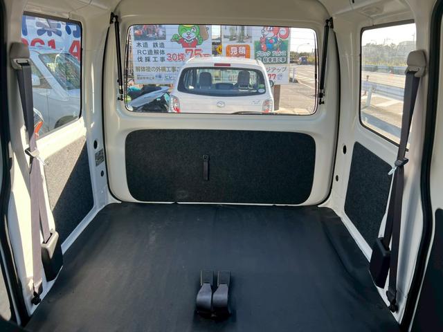 ハイゼットカーゴ スペシャルクリーンＳＡＩＩＩ　車検２年付き・走行距離８，０００キロ台・スマートアシストＩＩＩ・純正オーディオ・エアコン・パワーステアリング・エアバッグ（22枚目）