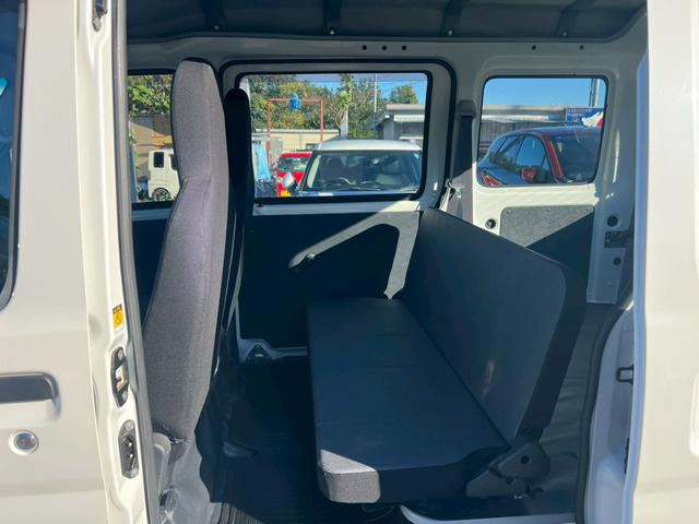 ハイゼットカーゴ スペシャルクリーンＳＡＩＩＩ　車検２年付き・走行距離８，０００キロ台・スマートアシストＩＩＩ・純正オーディオ・エアコン・パワーステアリング・エアバッグ（24枚目）