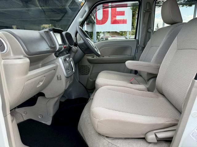 エブリイワゴン PZターボスペシャル 車検2年付き/社外ナビ/フルセグTV/バックモニター/両側電動スライドドア/左側リアオートステップ/レーダーブレーキサポート/オートライト/HIDヘッドライト/フォグ/スマートキー・プッシュスタート(13枚目)