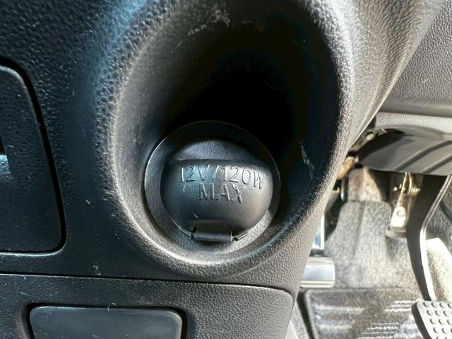 ムーヴ カスタム　Ｘリミテッド　車検令和８年１０月／純正オーディオ／ＥＴＣ／オーバーヘッドコンソール／ＨＩＤヘッドライト／オートエアコン／純正アルミホイール／フォグ／アクセサリーソケット／電動格納ミラー／シートリフター／スマートキー（29枚目）