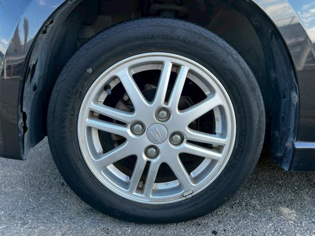 ムーヴ カスタム　Ｘリミテッド　車検令和８年１０月／純正オーディオ／ＥＴＣ／オーバーヘッドコンソール／ＨＩＤヘッドライト／オートエアコン／純正アルミホイール／フォグ／アクセサリーソケット／電動格納ミラー／シートリフター／スマートキー（41枚目）