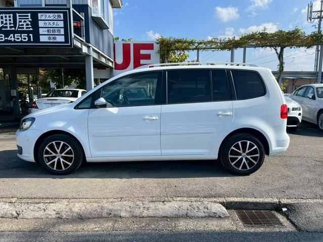 ゴルフトゥーラン ＴＳＩ　ハイライン　車検令和９年８月・純正ナビ・フルセグＴＶ・バックモニター・ＥＴＣ・ＢＬＵＥＴＯＯＴＨ・オートエアコン・キーレス・シートリフター（3枚目）