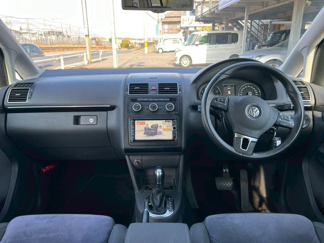 ゴルフトゥーラン ＴＳＩ　ハイライン　車検令和９年８月・純正ナビ・フルセグＴＶ・バックモニター・ＥＴＣ・ＢＬＵＥＴＯＯＴＨ・オートエアコン・キーレス・シートリフター（17枚目）