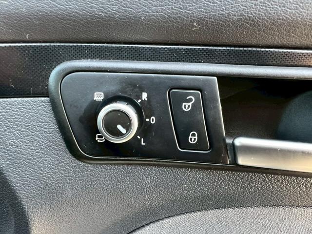 ゴルフトゥーラン ＴＳＩ　ハイライン　車検令和９年８月・純正ナビ・フルセグＴＶ・バックモニター・ＥＴＣ・ＢＬＵＥＴＯＯＴＨ・オートエアコン・キーレス・シートリフター（22枚目）