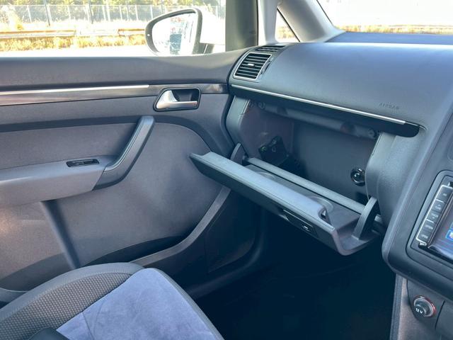 ゴルフトゥーラン ＴＳＩ　ハイライン　車検令和９年８月・純正ナビ・フルセグＴＶ・バックモニター・ＥＴＣ・ＢＬＵＥＴＯＯＴＨ・オートエアコン・キーレス・シートリフター（31枚目）