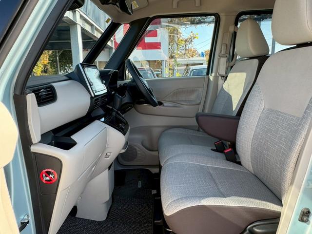 ルークス Ｘ　車検２年付き／純正９インチナビ／アラウンドビューモニター／フルセグＴＶ／Ｂｌｕｅｔｏｏｔｈ／衝突軽減ブレーキ／快適パックＡ／左側電動スライドドア／スマートキー・プッシュスタート／スペアキー（13枚目）