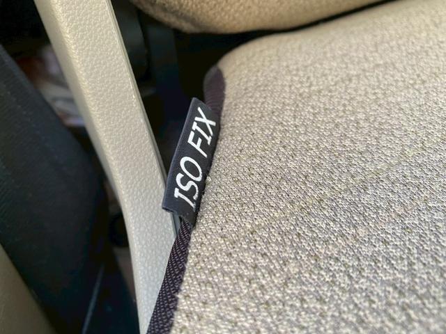 ムーヴ L 車検2年付き/オートエアコン/電格ミラー/ヘッドライトレベライザー/CD/純正オーディオ/シュガーソケット/キーレスエントリー!!(25枚目)