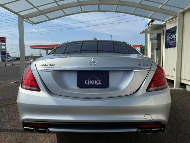 Ｓクラス Ｓ６３　ロング　Ｓ６３　ロング（５名）　ヒーター　全周囲カメラ　サンルーフ　ＬＥＤライト　ナビ　禁煙　アイドリングストップ　オートクルーズコントロール　クリアランスソナー　スマートキー　バックカメラ　パワーシート（6枚目）