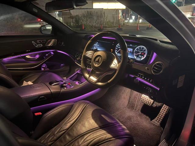 Ｓクラス Ｓ６３　ロング　Ｓ６３　ロング（５名）　ヒーター　全周囲カメラ　サンルーフ　ＬＥＤライト　ナビ　禁煙　アイドリングストップ　オートクルーズコントロール　クリアランスソナー　スマートキー　バックカメラ　パワーシート（14枚目）