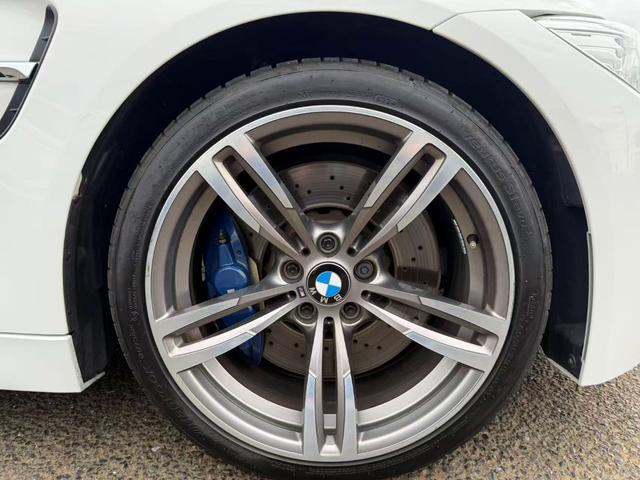 M4 M4クーペ M4クーペ(4名) 電動シート パーキングアシスト Bluetooth接続 ナビ HDDナビ レザーシート オートライト エアコン(15枚目)