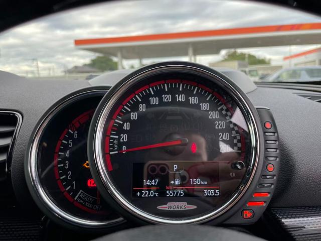 MINI ジョンクーパーワークス クラブマン LEDヘッドランプ パーキングアシスト HDDナビ USB接続 レザーシート ETC 4WD ナビ アクティブクルーズ オートエアコン バックモニター ブルートゥース(10枚目)