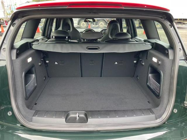 MINI ジョンクーパーワークス クラブマン LEDヘッドランプ パーキングアシスト HDDナビ USB接続 レザーシート ETC 4WD ナビ アクティブクルーズ オートエアコン バックモニター ブルートゥース(17枚目)