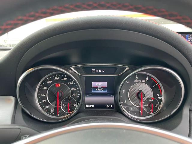 ＣＬＡクラス ＣＬＡ４５　４マチック　ＣＬＡ４５　４マチック（５名）　Ｐアシスト　オートハイビーム　レザーシート　電動シート　４ＷＤ　ナビ　オートライト　オートエアコン　クルコン　Ｂｌｕｅｔｏｏｔｈオーディオ（12枚目）