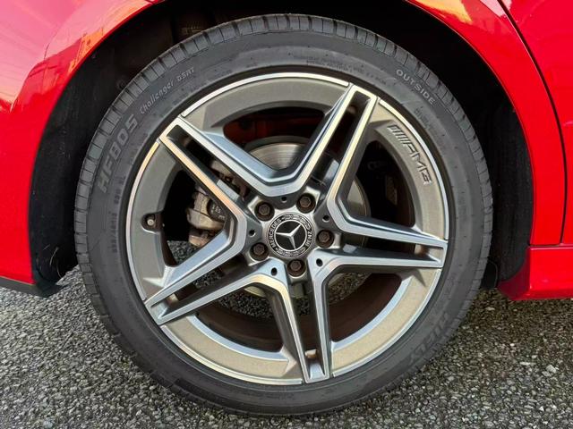 �^�C���̃g���b�h�c�ʂ͖�W���A�u���[�L�p�b�h�ɂ��\���Ȏc�ʂ�����܂��B