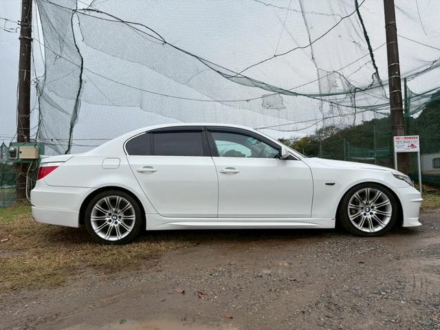 5シリーズ 530i(5枚目)