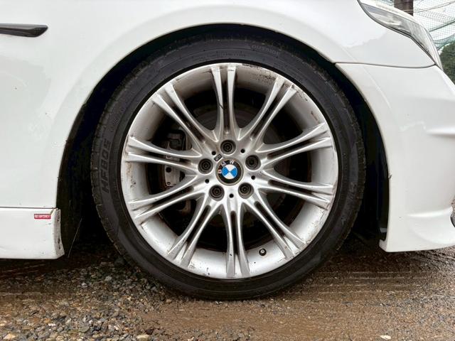 5シリーズ 530i(14枚目)