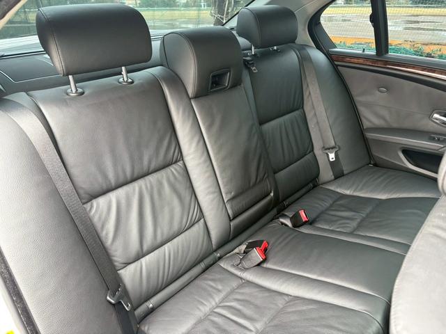 5シリーズ 530i(22枚目)