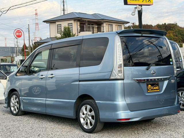 セレナ ハイウェイスターＧ　Ｓ－ハイブリッド　エアロモード　寒冷地仕様　フルフラット　ウォークスルー　３列シート　エコモード　キーレス　ダブルエアコン　ＡＢＳ　オートクルーズコントロール　横滑り防止　Ｓキー　セキュリティ　衝突安全ボディ（4枚目）