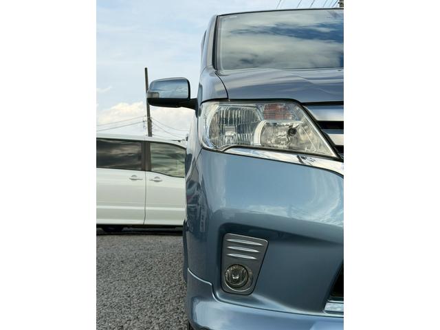 セレナ ハイウェイスターＧ　Ｓ－ハイブリッド　エアロモード　寒冷地仕様　フルフラット　ウォークスルー　３列シート　エコモード　キーレス　ダブルエアコン　ＡＢＳ　オートクルーズコントロール　横滑り防止　Ｓキー　セキュリティ　衝突安全ボディ（13枚目）